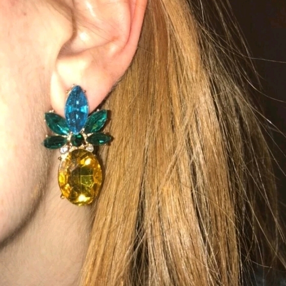 💖 2/$30 Pineapple fruit rhinestone yellow boho stud casual small drop earrings - Picture 6 of 14
